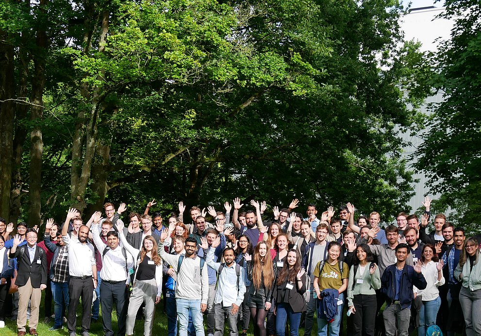 Cluster of Excellence RESOLV RESOLV