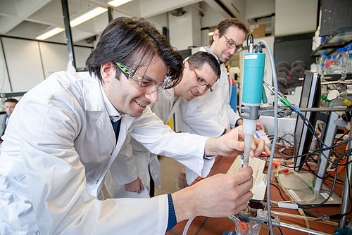 Iodide salts stabilise biocatalysts for fuel cells: RESOLV