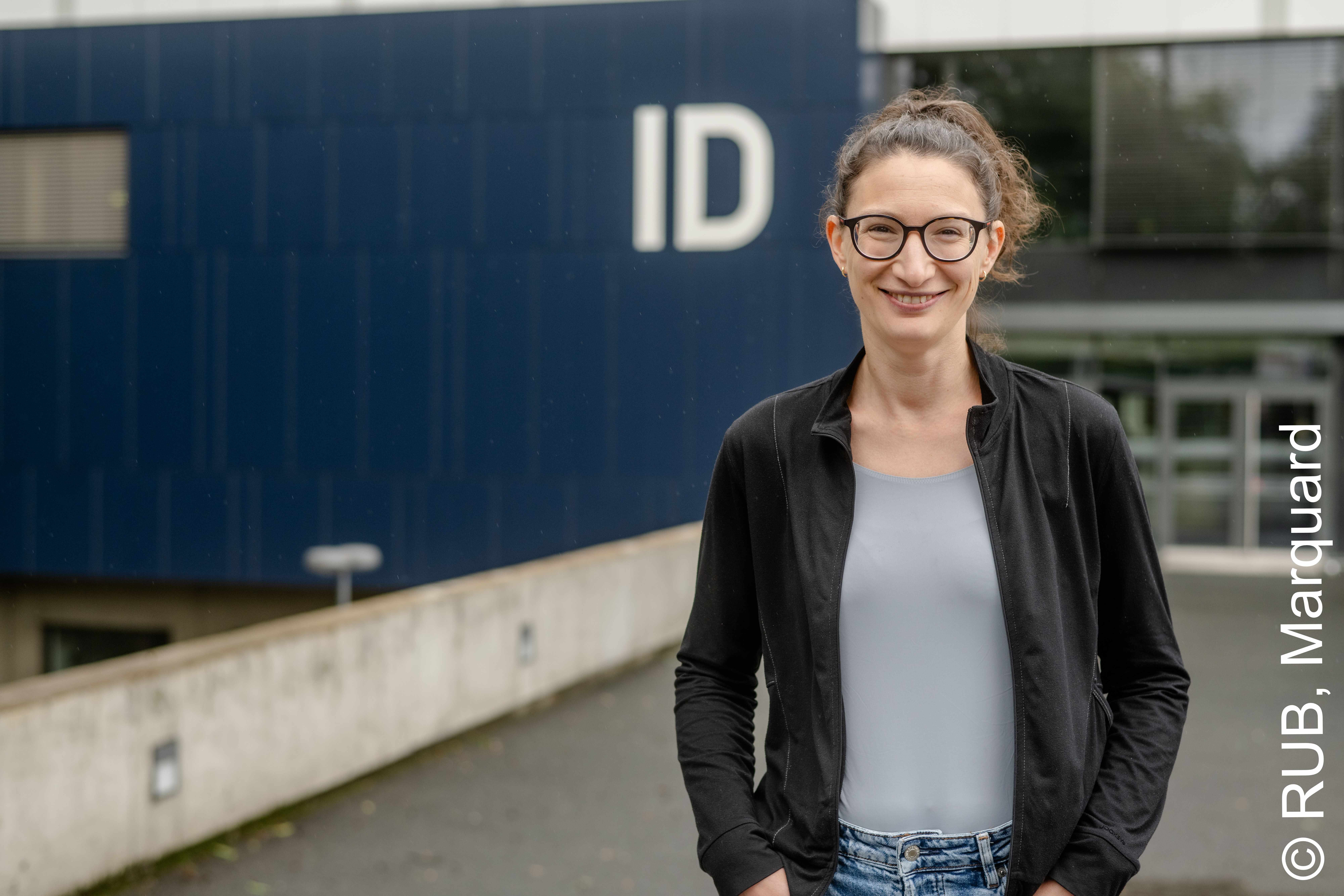 Clara Saraceno awarded by the International Society of Infrared, Millimeter, and Terahertz Waves